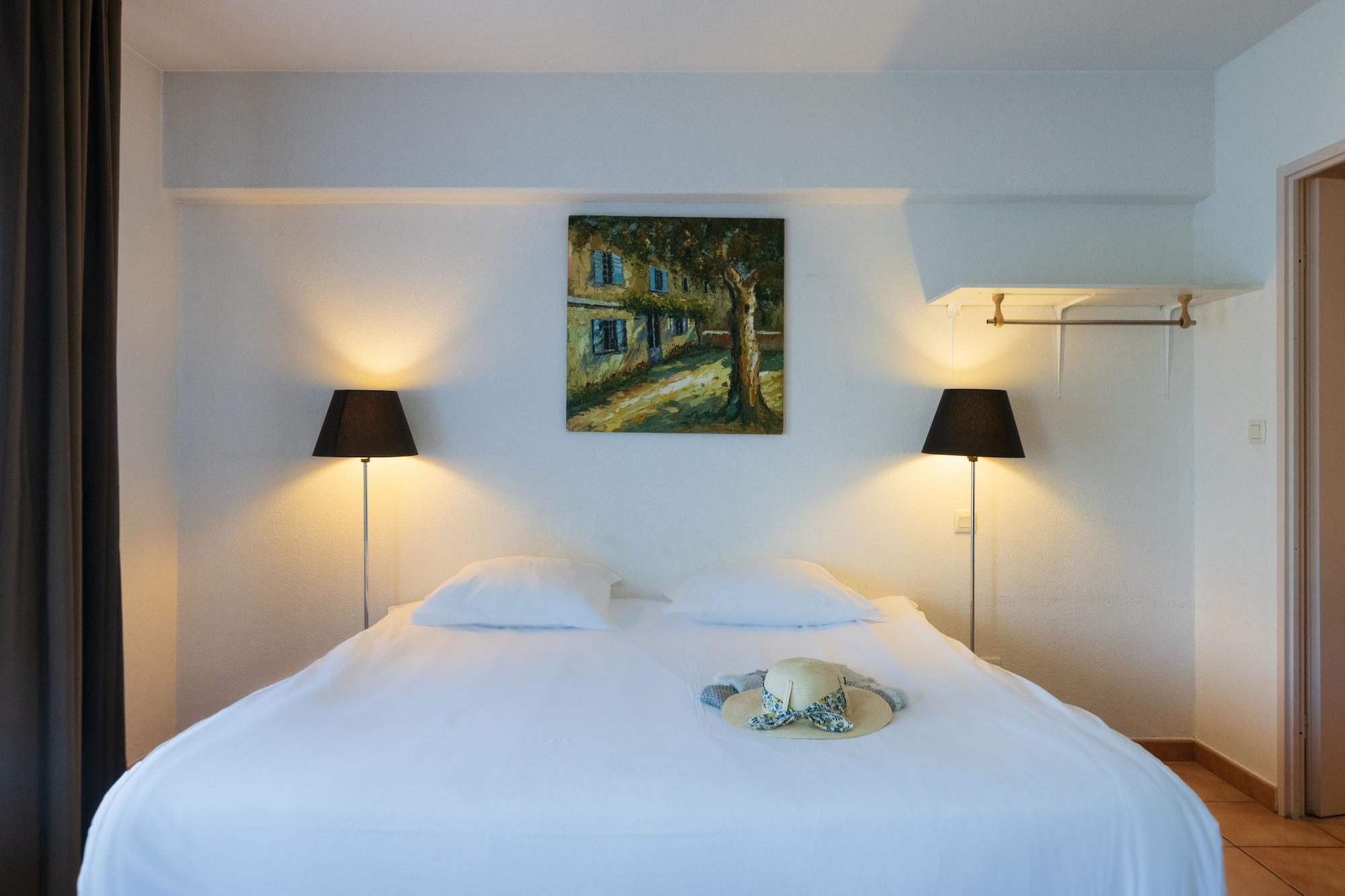 Cerise Carcassonne Sud Hotel Bagian luar foto