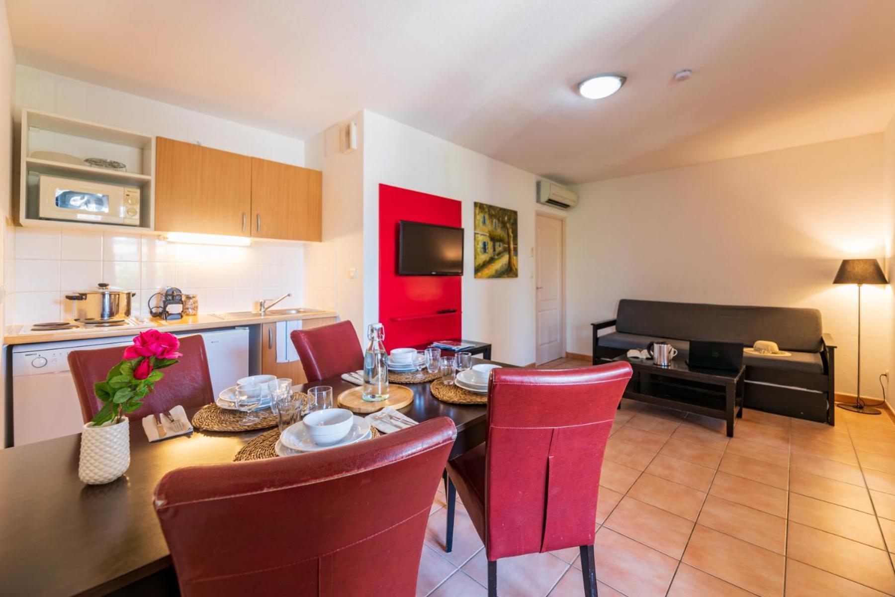 Cerise Carcassonne Sud Hotel Bagian luar foto